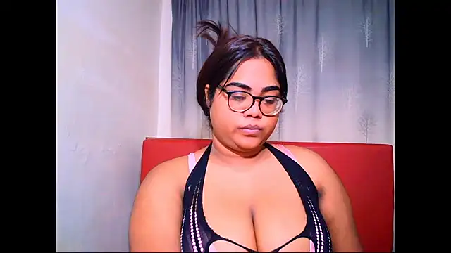 Snapshot of Indian_Lola00 chatting on November 3, 2025, 5:36 pm Indian Lola00 online show from November 3, 2025, 5:36 pm