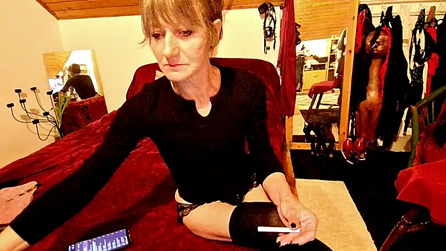 Hot Colettte online show from April 7, 2026, 10:20 pm