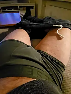 Snapshot of BigPassion89 chatting on February 21, 2025, 7:32 pm BigPassion89 online show from February 21, 2025, 7:32 pm