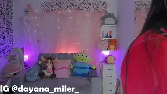  dayana miler online show from November 10, 2025, 2:49 pm