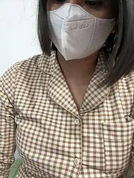 May-Squirt online show from February 10, 2025, 12:18 pm