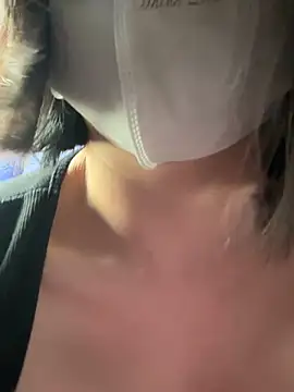 May-Squirt online show from March 4, 2025, 5:32 am