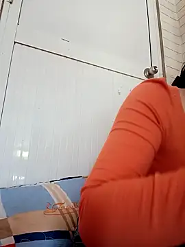 Ana love2000 online show from February 28, 2025, 2:31 am