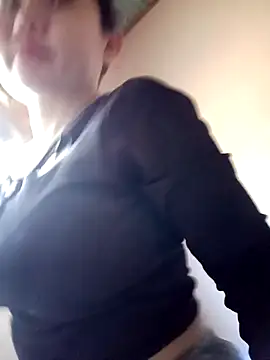 Ana love2000 online show from September 15, 2025, 4:34 am