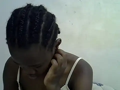 Snapshot of hey_its_andreana chatting on October 14, 2025, 6:09 pm hey its andreana online show from October 14, 2025, 6:09 pm