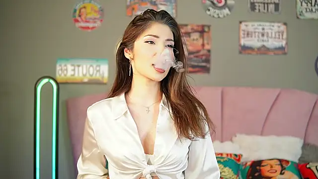 Snapshot of Mayleen_x chatting on May 16, 2026, 8:07 pm Mayleen x online show from May 16, 2026, 8:07 pm