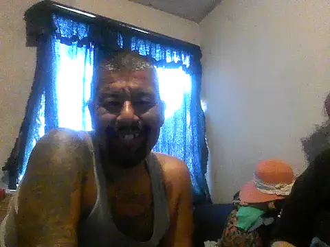 ElMasChingonMX online show from October 13, 2025, 5:24 pm