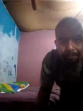 ElMasChingonMX online show from November 6, 2025, 2:01 am