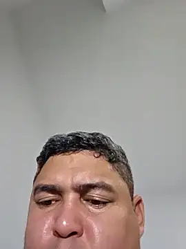 Snapshot of gordito_xx chatting on February 4, 2025, 6:04 am gordito xx online show from February 4, 2025, 6:04 am