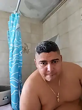 Snapshot of gordito_xx chatting on February 5, 2025, 10:33 pm gordito xx online show from February 5, 2025, 10:33 pm