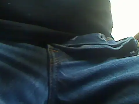 Snapshot of markluvskitty chatting on June 17, 2026, 12:18 pm markluvskitty online show from June 17, 2026, 12:18 pm
