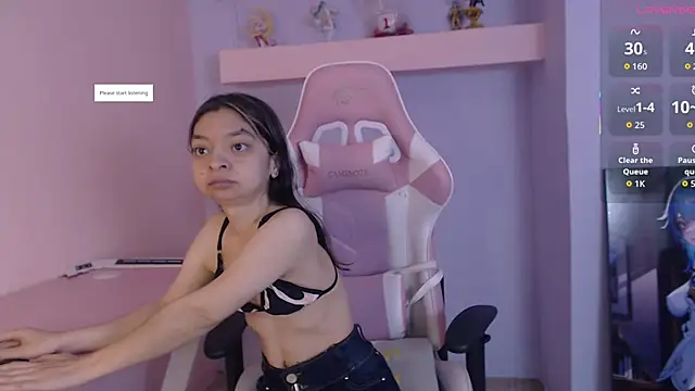 Snapshot of CharlotteMuller chatting on September 28, 2025, 8:36 pm CharlotteMuller online show from September 28, 2025, 8:36 pm