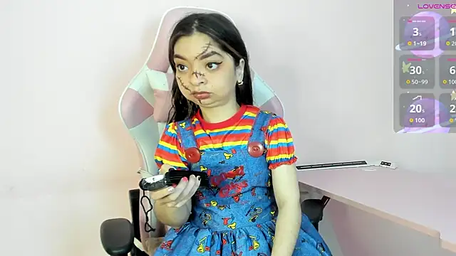 Snapshot of CharlotteMuller chatting on October 31, 2025, 5:58 pm CharlotteMuller online show from October 31, 2025, 5:58 pm