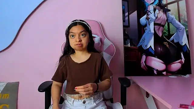 Snapshot of CharlotteMuller chatting on February 6, 2026, 8:12 pm CharlotteMuller online show from February 6, 2026, 8:12 pm