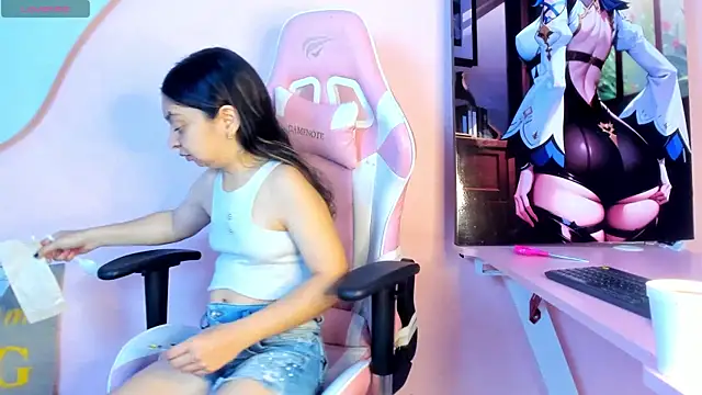 Snapshot of CharlotteMuller chatting on February 8, 2026, 1:47 pm CharlotteMuller online show from February 8, 2026, 1:47 pm