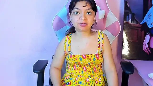 Snapshot of CharlotteMuller chatting on February 15, 2026, 2:25 pm CharlotteMuller online show from February 15, 2026, 2:25 pm