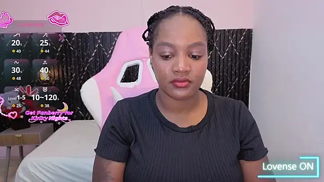 chanel brunette online show from March 17, 2026, 6:44 pm