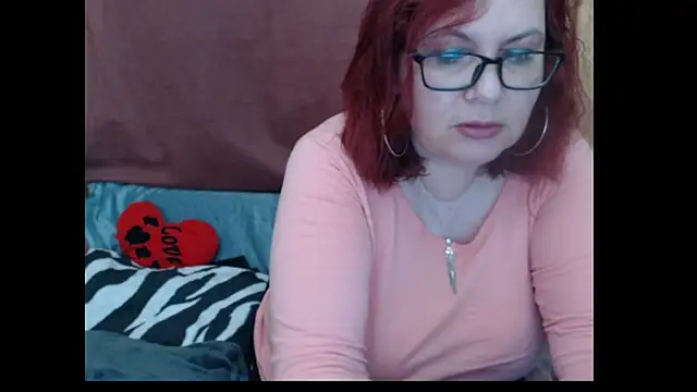 PlayfullMature online show from April 9, 2026, 10:15 pm