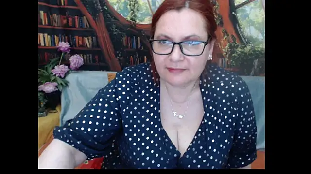 Snapshot of PlayfullMature chatting on June 10, 2026, 6:40 pm PlayfullMature online show from June 10, 2026, 6:40 pm