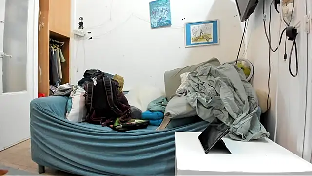 Snapshot of IsraeliMilf chatting on December 20, 2024, 7:01 am IsraeliMilf online show from December 20, 2024, 7:01 am