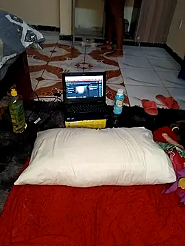 Snapshot of queennapal chatting on March 21, 2025, 9:01 am queennapal online show from March 21, 2025, 9:01 am
