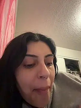 ThickerThanYoBitch online show from February 6, 2026, 2:20 pm