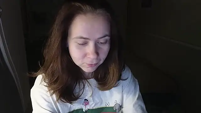 Snapshot of Riley_Roo chatting on November 13, 2025, 5:01 pm Riley Roo online show from November 13, 2025, 5:01 pm