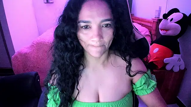 rayza mature 154 online show from April 5, 2026, 4:26 pm