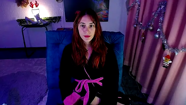 IsaBaileys  online show from December 4, 2024, 10:30 pm