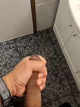 Snapshot of Montuni6 chatting on March 19, 2025, 1:54 am Montuni6 online show from March 19, 2025, 1:54 am