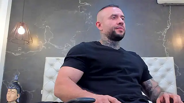 BruceDallas online show from December 8, 2024, 3:10 am