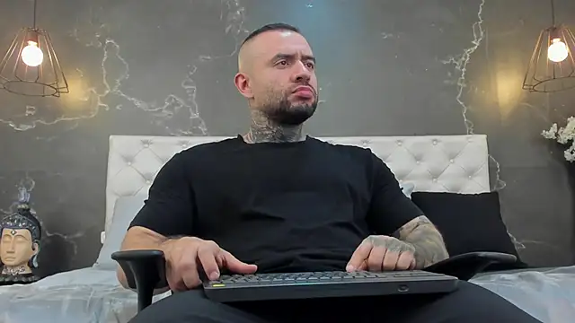 BruceDallas online show from February 23, 2025, 5:01 am