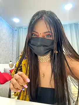 Snapshot of Monalisadon018 chatting on December 8, 2024, 9:35 am Monalisadon018 online show from December 8, 2024, 9:35 am