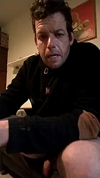 Knuffelstaaf123 online show from November 3, 2025, 3:57 pm