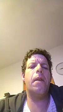 Knuffelstaaf123 online show from December 16, 2025, 8:58 pm