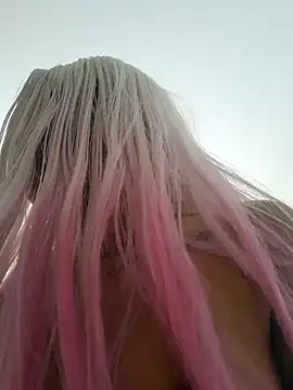 Snapshot of Honey-420- chatting on February 10, 2025, 3:53 pm Honey-420- online show from February 10, 2025, 3:53 pm