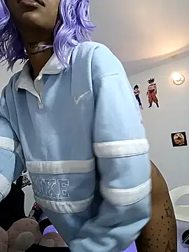 Snapshot of Honey-420- chatting on September 28, 2025, 11:26 am Honey-420- online show from September 28, 2025, 11:26 am