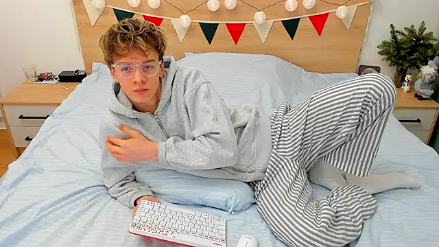 Fandi 777 online show from January 5, 2025, 5:20 am