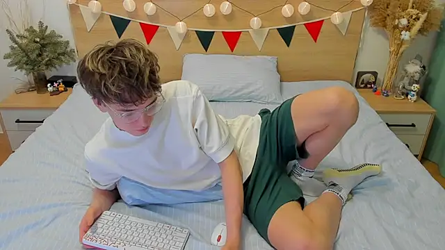 Fandi 777 online show from January 28, 2025, 2:43 am