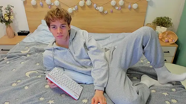 Fandi 777 online show from March 21, 2025, 5:12 pm