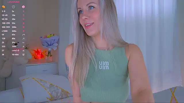 Nika Bloom online show from October 22, 2025, 5:08 am