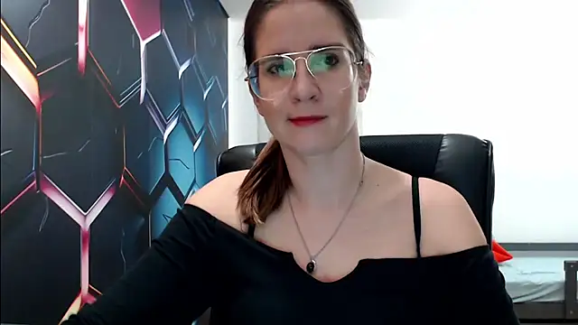 KayaRose online show from December 20, 2024, 4:04 pm