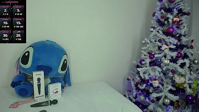 Snapshot of LauraSofia_Cam chatting on December 8, 2024, 9:57 am LauraSofia Cam online show from December 8, 2024, 9:57 am