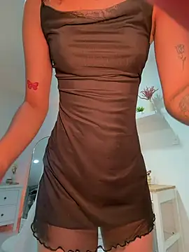Lianh Benett online show from May 29, 2026, 5:38 am