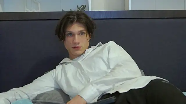 CalvinCay online show from January 6, 2025, 8:39 pm