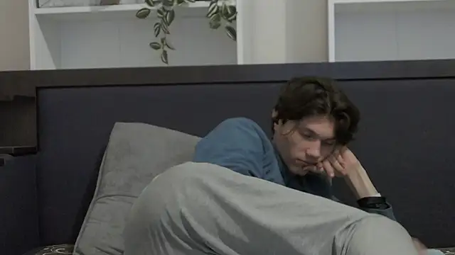 CalvinCay online show from January 30, 2025, 5:52 am