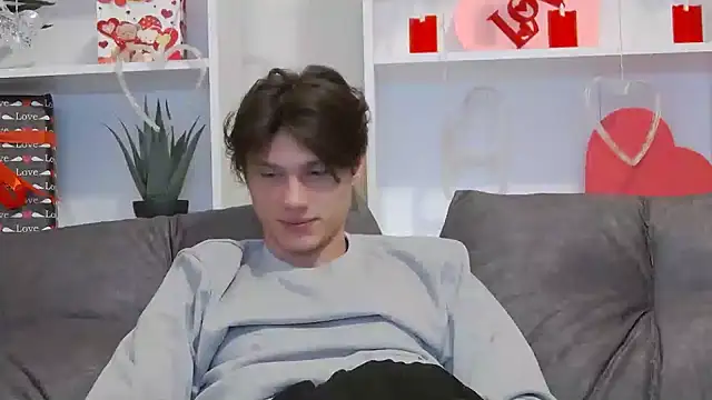 CalvinCay online show from February 5, 2025, 8:04 pm