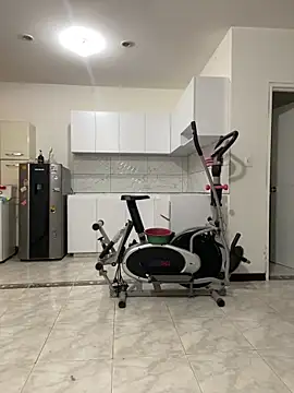 emilyrojas online show from March 15, 2026, 12:33 pm