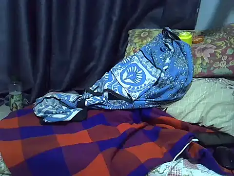 Snapshot of Amberay1 chatting on January 29, 2025, 4:19 pm Amberay1 online show from January 29, 2025, 4:19 pm