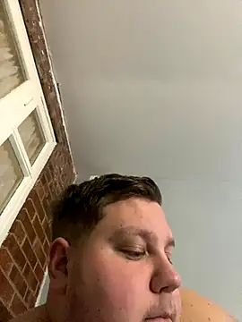 Snapshot of Lukeyboy027 chatting on November 7, 2025, 8:14 am Lukeyboy027 online show from November 7, 2025, 8:14 am